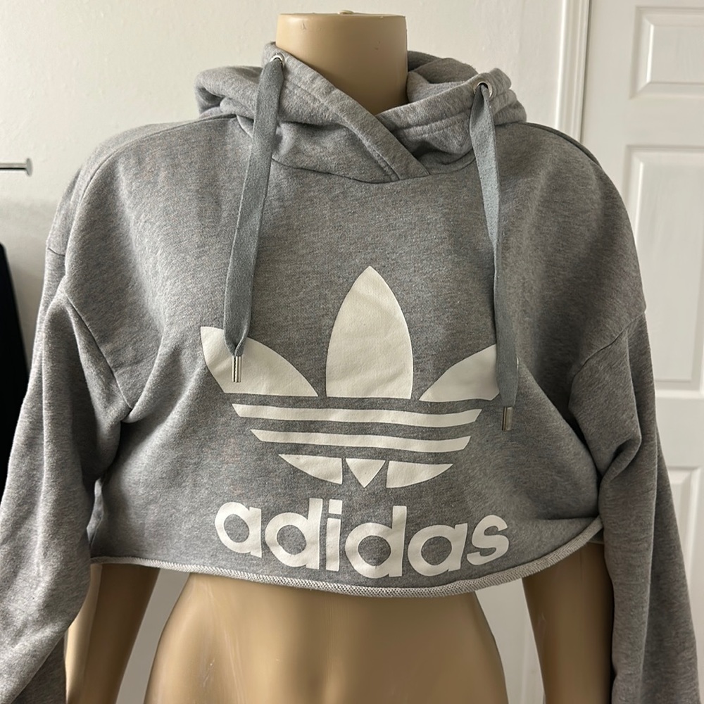 Adidas cropped hoodie grey size small woman good quality